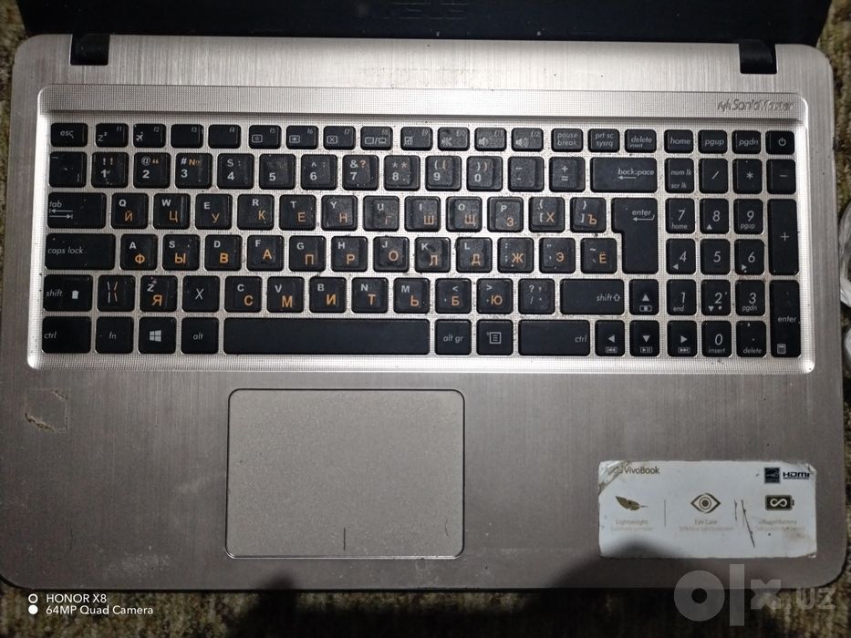 Noutbuk Asus 2022-yil