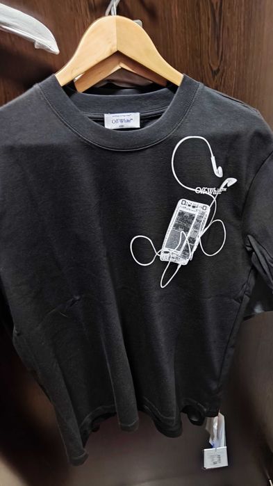 Off-white тениска черна/бяла