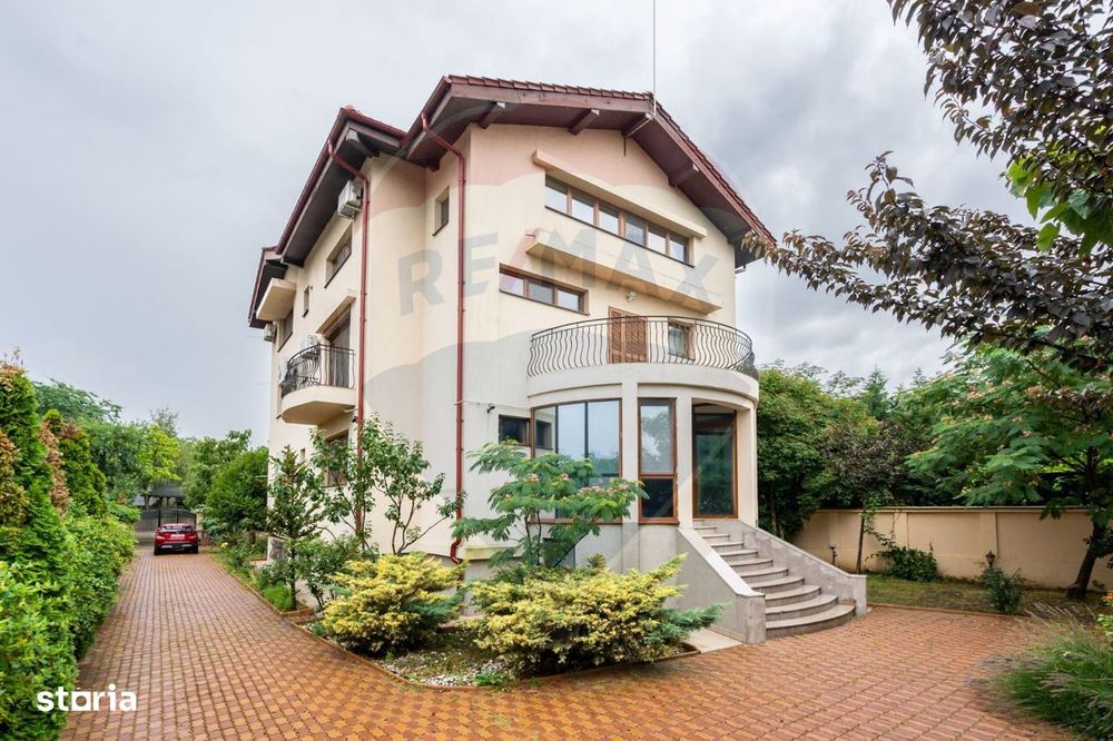 Vilă premium 11 camere | Dămăroaia | saună | fitness | teren 1.000mp