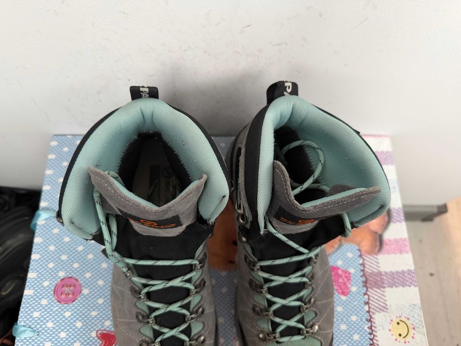 Scarpa R-evolution Gore-Tex''оригинални туристически боти 39 номер