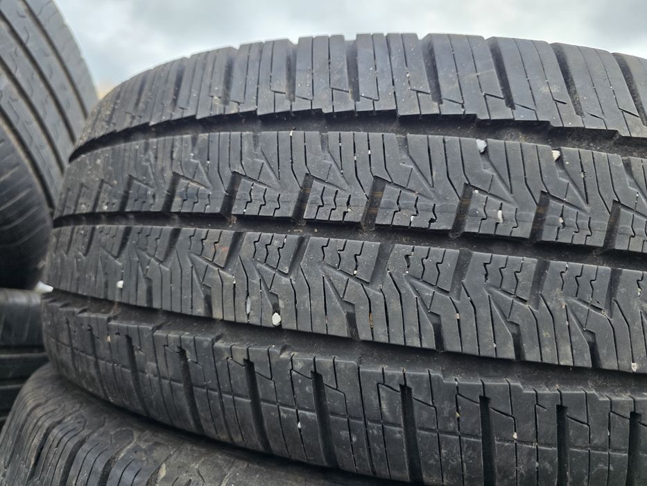 2бр Всесезонни гуми за Бус 225 65 16С - Continental- DOT 2023