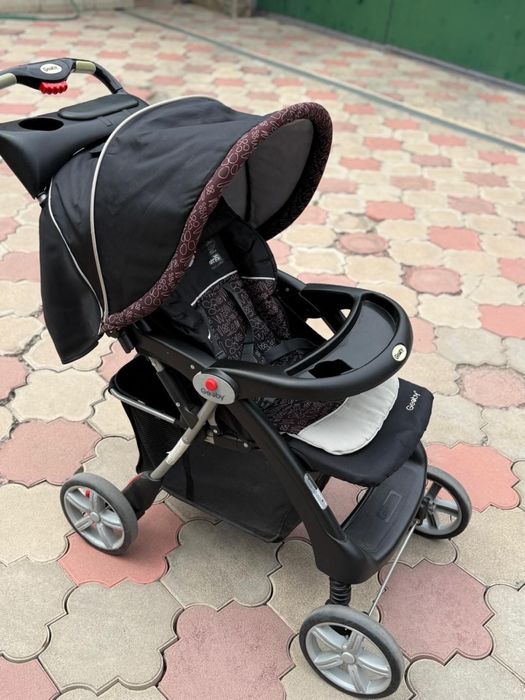 Продам детскую коляску Geoby
