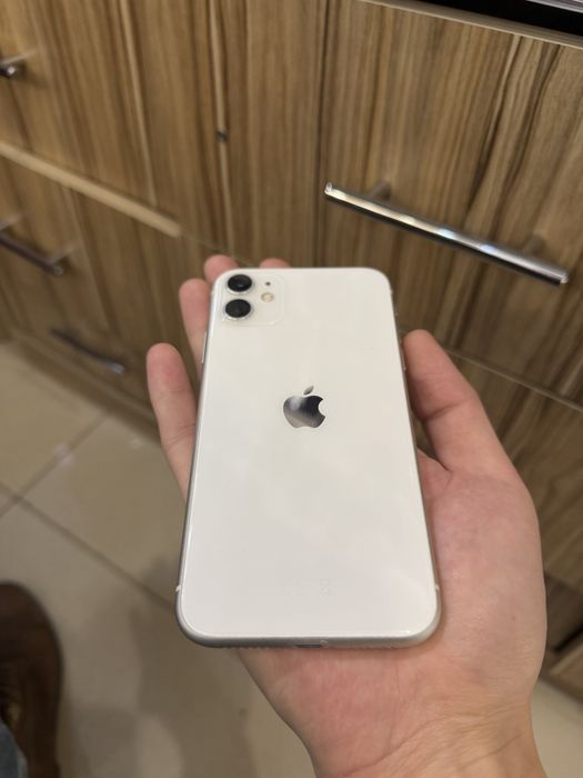 Продам iphone 11/64