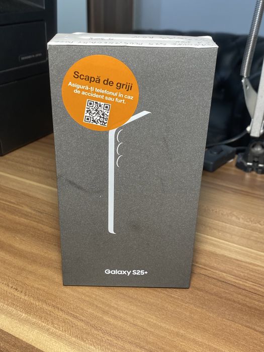 Samsung Galaxy s25 plus • 256 GB • Icy Blue