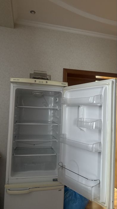 Холодильние Самсунг, не рабочий