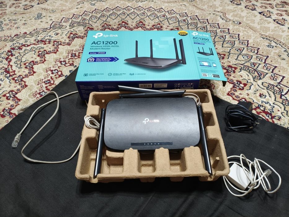 Продаём Wi-Fi роутер TP-LINK Archer VR300