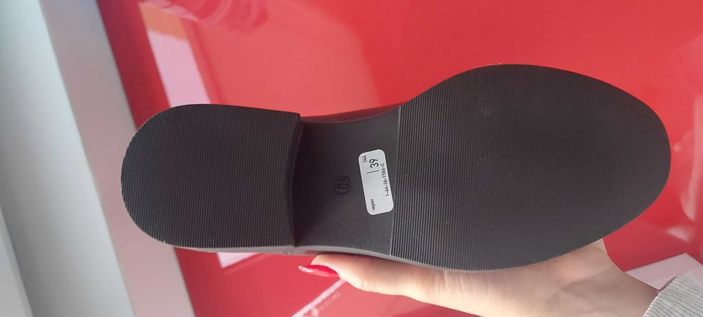 Женски черни боти