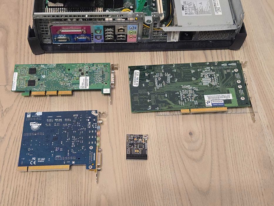 Retro Pc Windows Me / 3dfx Voodoo2 / Aureal Vortex2 / Quadro4 580 xgl