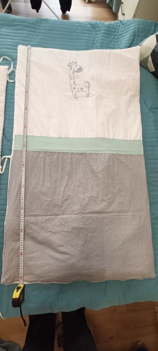 Комплект обиколник за бебешко креватче с олекотена завивика 120х70 см