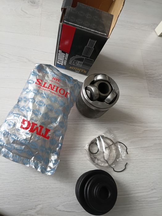Продам запчасты на мазда мпв2