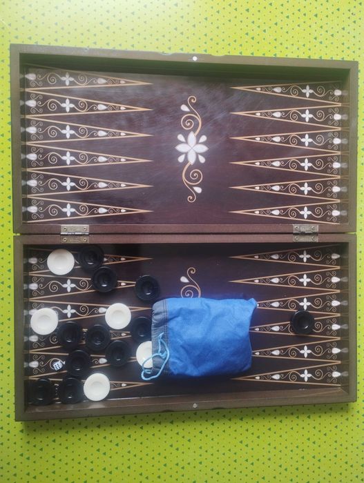 Табла за игра, backgammon