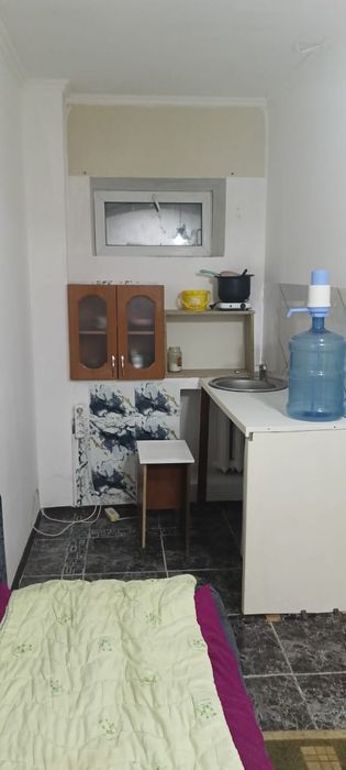 Сдам одну комнату в цоколе
