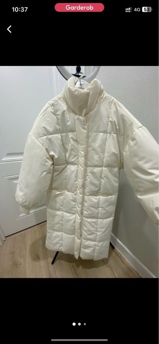 Куртки разгружаю гардероб