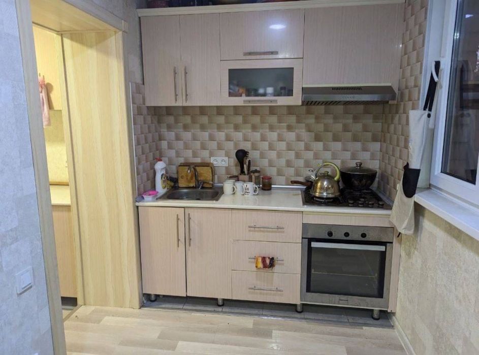 Аренда М.Горкий 4 ком 2 этаж 4 этажка все ест фото реално