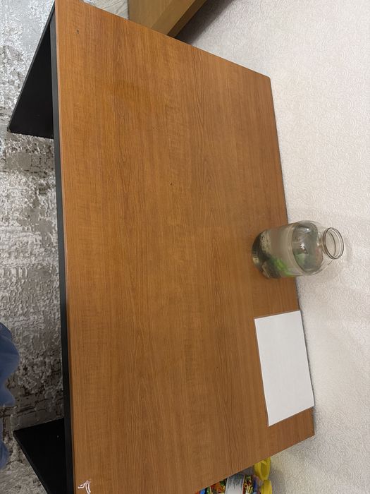 Продам стол письменный