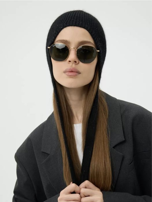 Стильный головной убор