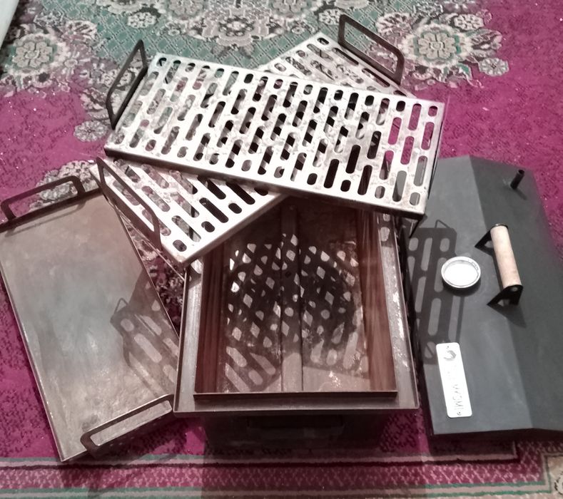 Продам Коптильню горячей копчени