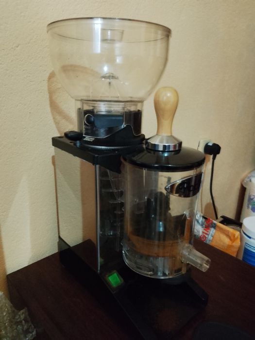 Професионална Кафе мелачка