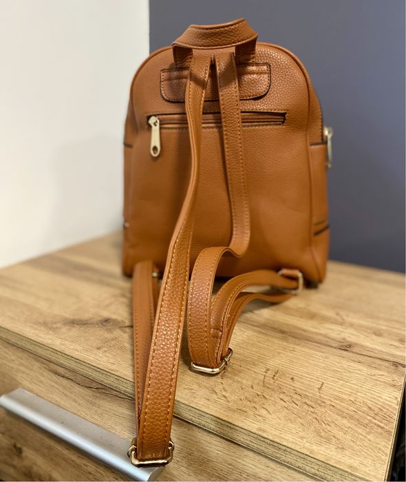 Дамска раница от еко кожа