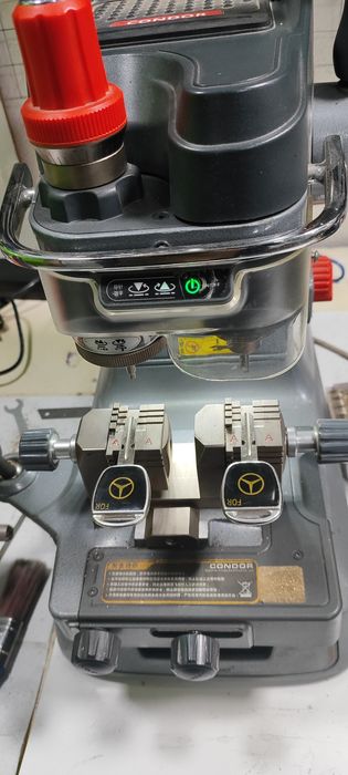 изготовление дубликат ключей / kalit  yasash