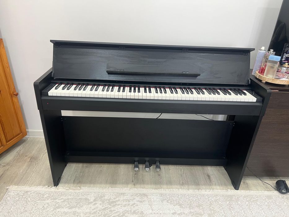 Продаю пианино Yamaha