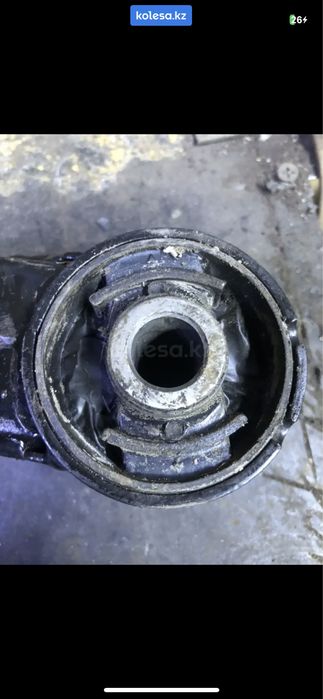 Nissan a32 задний рычаг