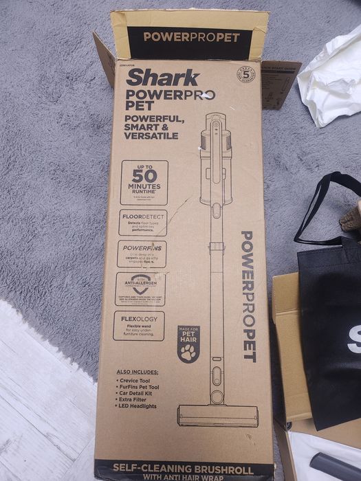 Aspirator Shark nou în cutie autonomie 50 minute