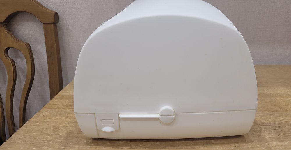 Продам новую хлебницу  Tupperware