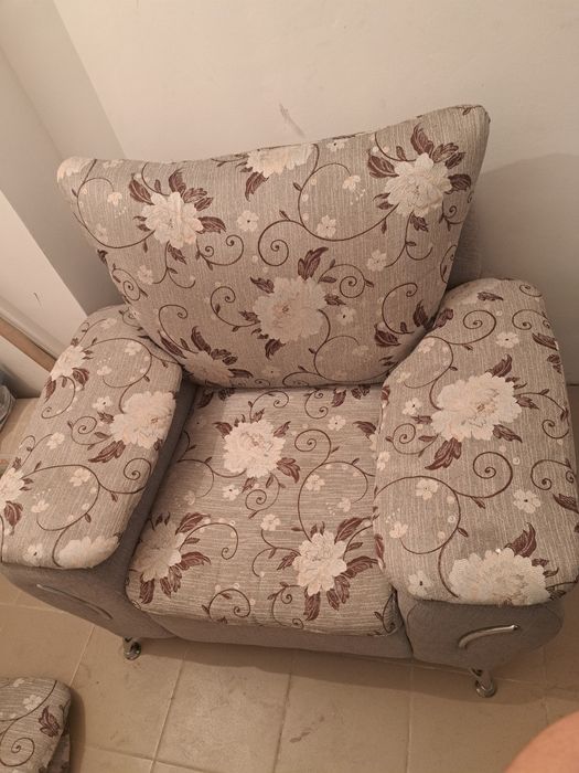 2 кресла и диван