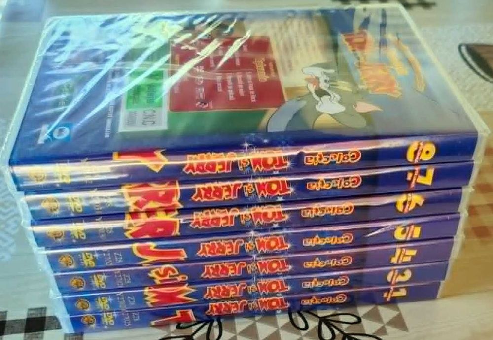 Colectie DVD Tom si Jerry, Stan si Bran, Capodoperele Teatrului Romanesc, sigilate