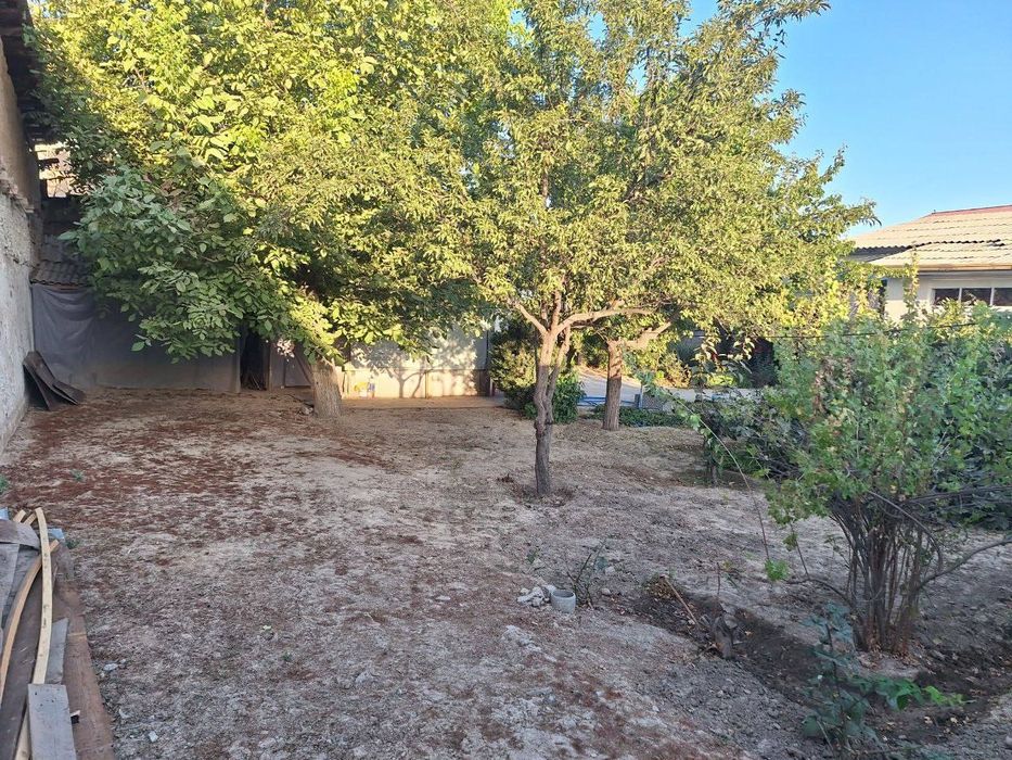 Продаётся  участок  с домом