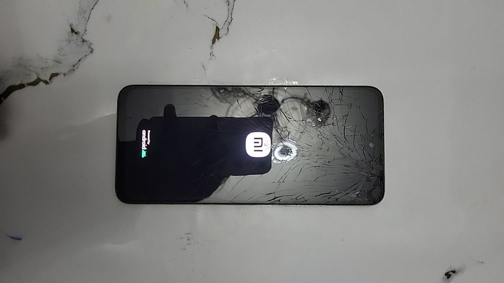 Redmi 12 256/8gb разбить Экран