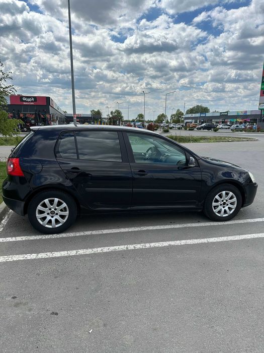 Volkswagen Golf V, 1.6 benzină