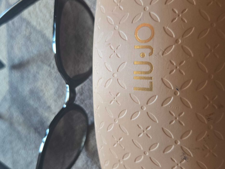 Оригинални слънчеви очила LiuJo