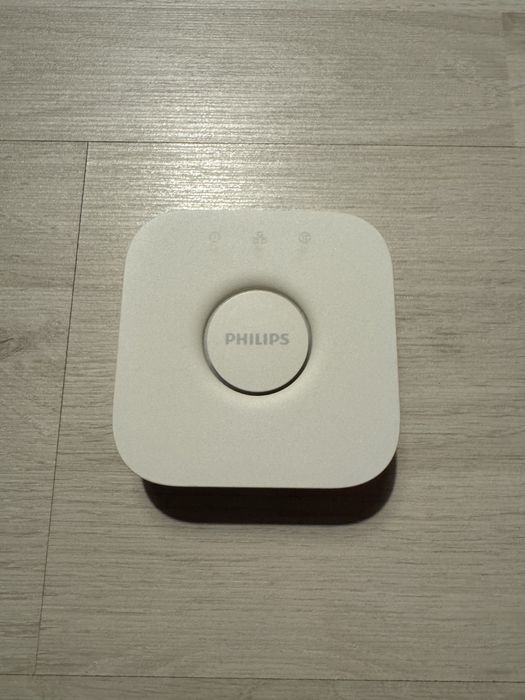 Pachet 3 becuri inteligente LED Philips Hue Starter