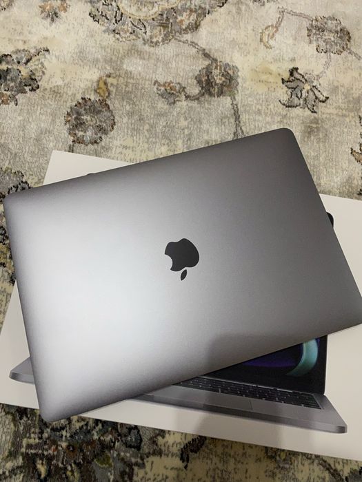 MacBook Pro 13, 512 гб