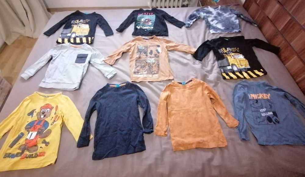 Hăinuțe băiat, mărimea 110 și 116 (bluze și pantaloni)