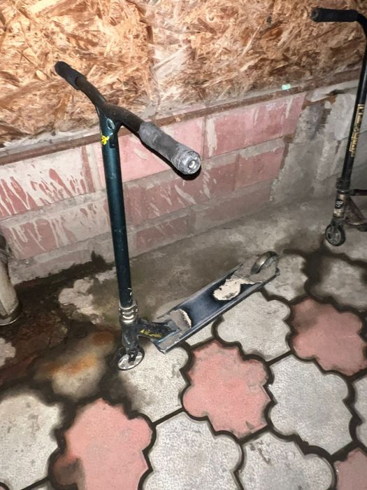 Самокат трюковой