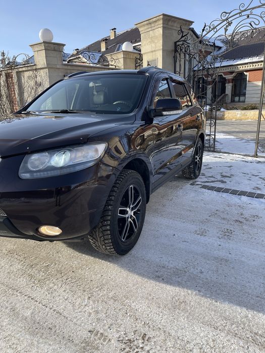 Продам Hyundai Santa Fe. 2008 год.