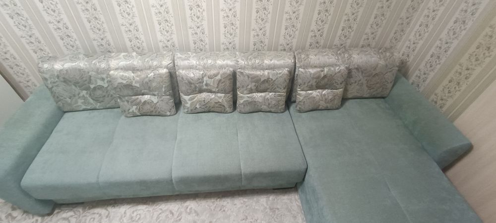 Продам угловой Диван