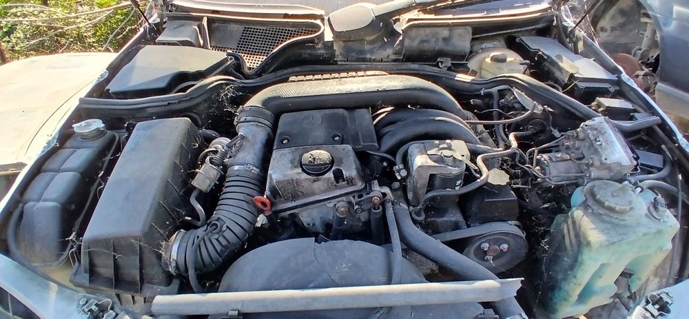 Mercedes e220d  1998