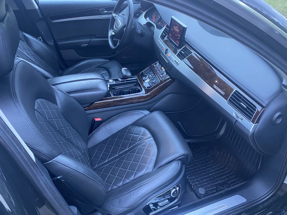 Audi A8 d4 4.2 FSI, Ауди А8 на ЧАСТИ