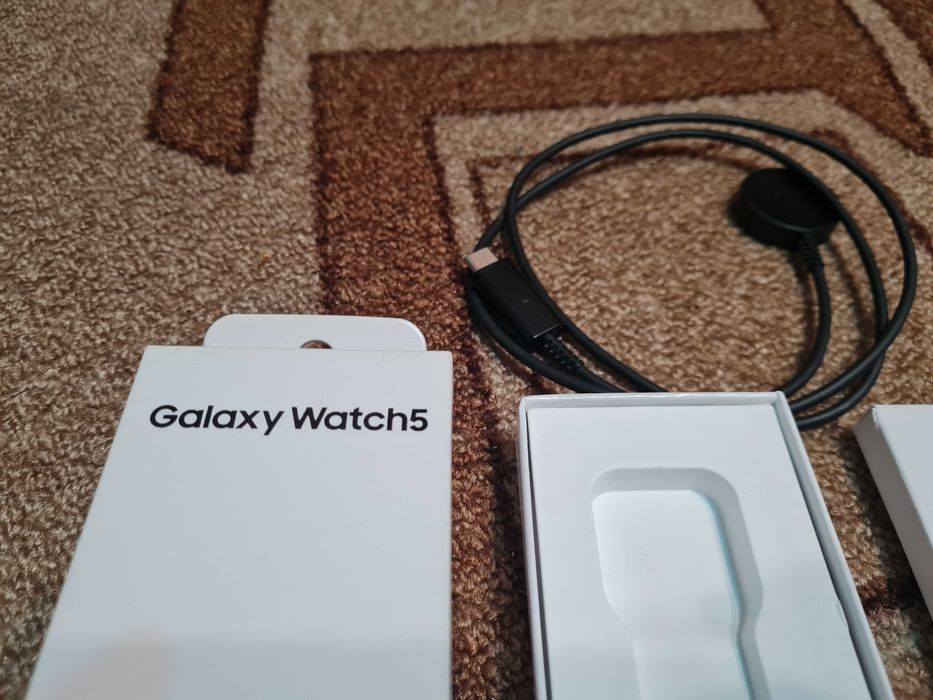 Спешно Smartwatch Samsung Galaxy Watch5, 40 мм, BT, Pink Gold
