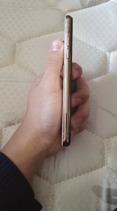 Iphone xs gold.   Abmen 12pro 11pro daplata qilaman xolati ideal