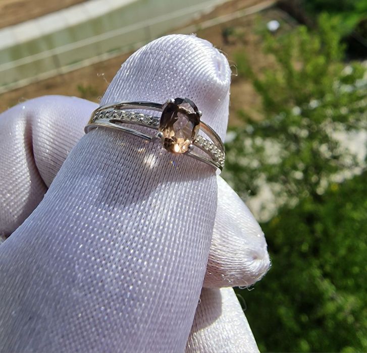 Кольца Серебро 925. С натуральным камнем.