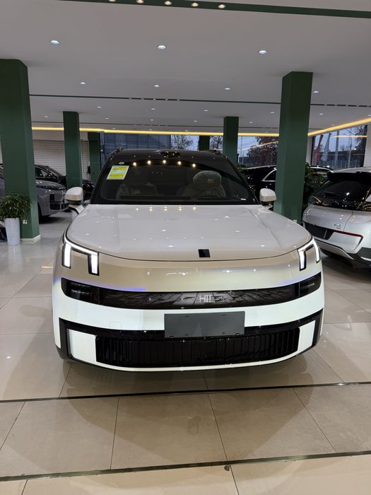 LYNK&CO 900 full 2026 yil