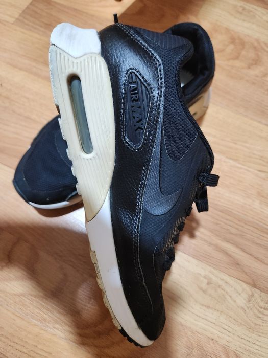 Продам разные кроссовки Nike б/у