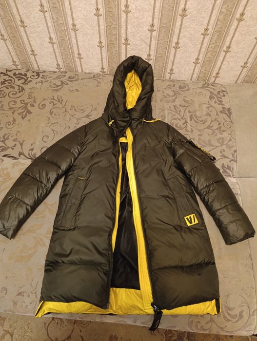 Пуховик, теплый.