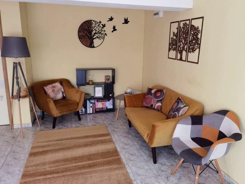 Дава се под наем Офис в София, Гео Милев - 28 кв.м за 250 € - Снимка #1