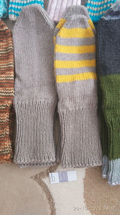 30 броя плетени чорапи дамски и мъжки